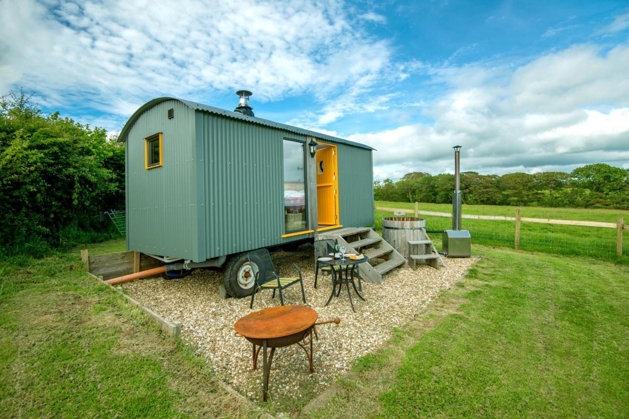 ホテル Kidwelly Glamping エクステリア 写真