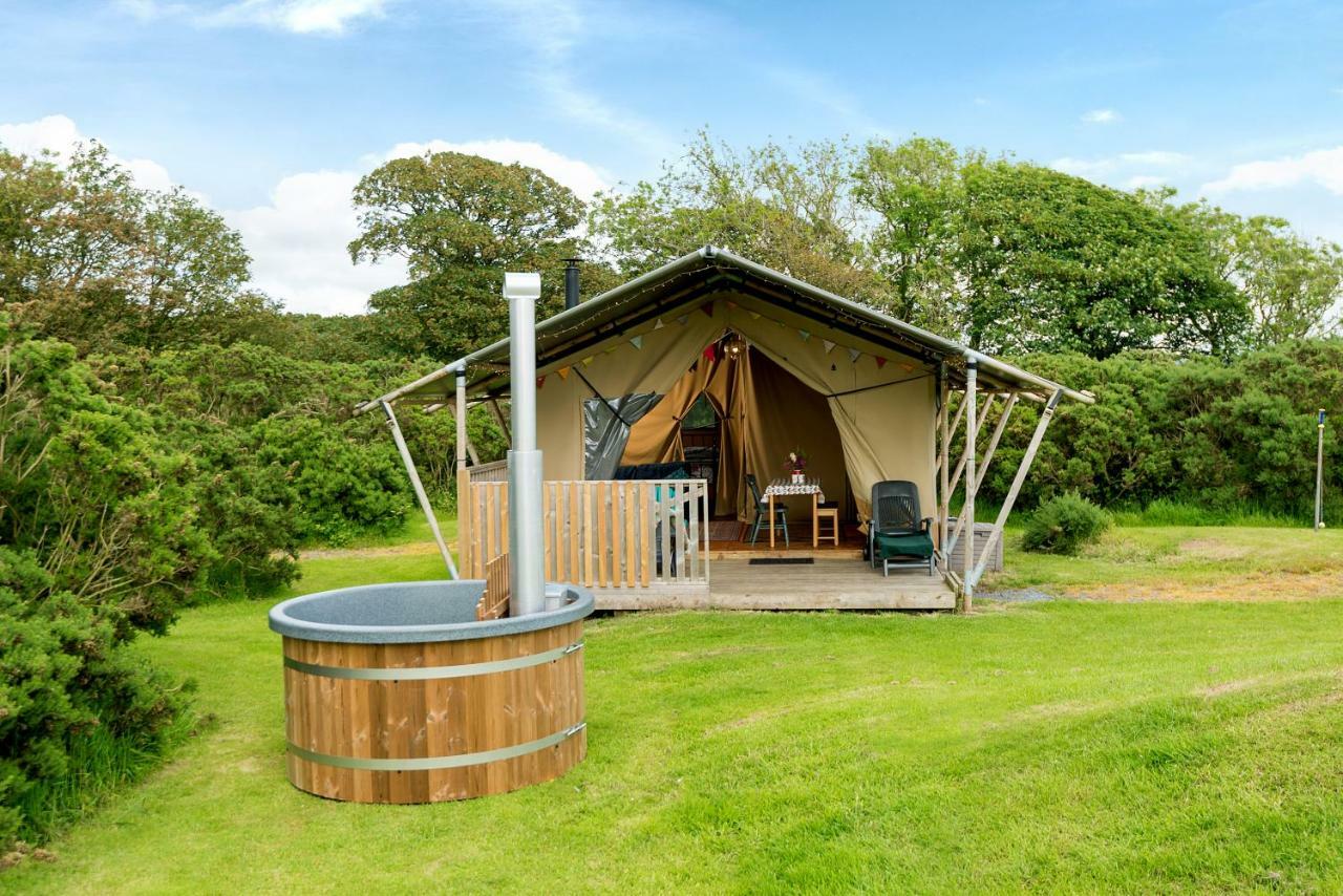 ホテル Kidwelly Glamping エクステリア 写真